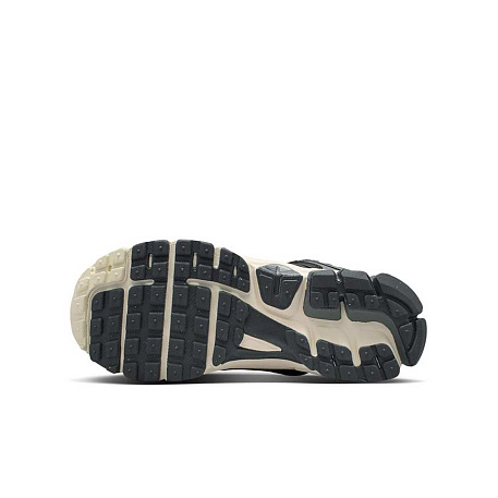 Кроссовки Nike Vomero 5 (GS)