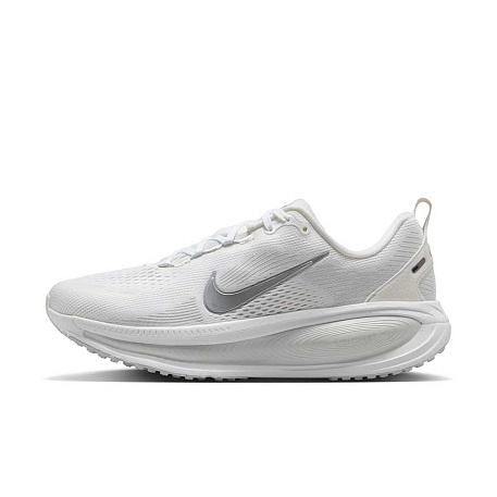 Кроссовки Nike Vomero 18