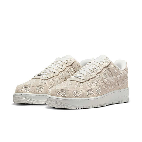 Кроссовки Nike Air Force 1 '07 LV8