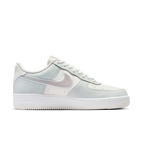 Кроссовки Nike Air Force 1 '07 LV8