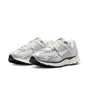 Кроссовки Nike Zoom Vomero 5