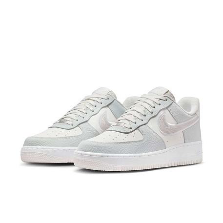 Кроссовки Nike Air Force 1 '07 LV8