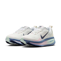 Кроссовки Nike Vomero 18