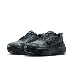Кроссовки Nike Vomero Plus
