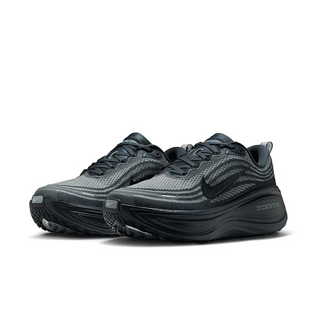Кроссовки Nike Vomero Plus