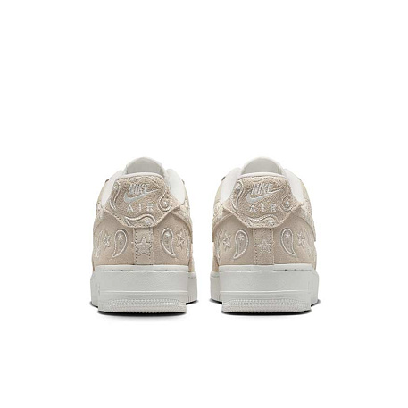 Кроссовки Nike Air Force 1 '07 LV8