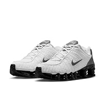 Кроссовки Nike Shox