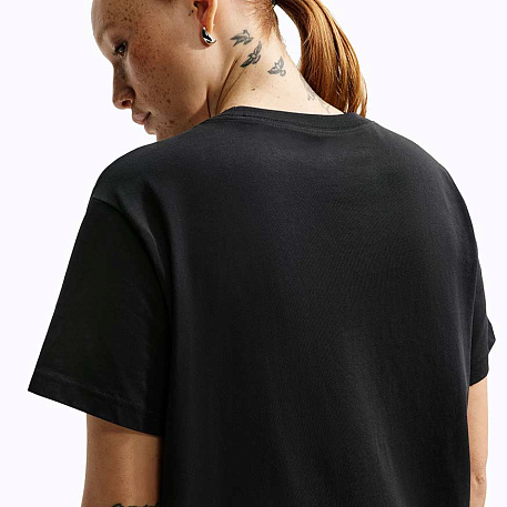 Футболка Nike Sportswear Classic Boyfriend T-Shirt Shdog