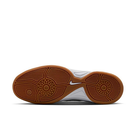 Кроссовки Nike Total 90