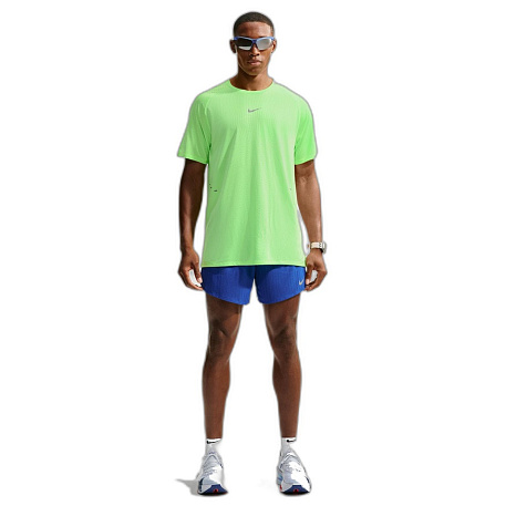 Футболка Nike Dri-FIT Stride Short Sleeve Top