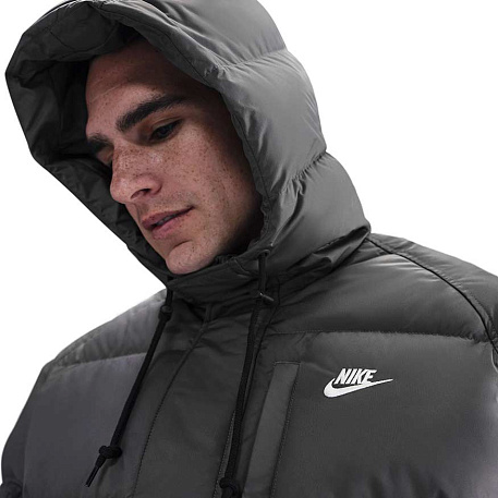 Куртка Nike Sportswear Club Therma-FIT Parka 650