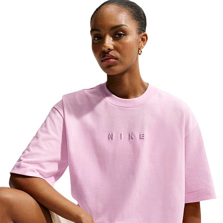 Футболка Nike Sportswear Oversized Short-Sleeve T-Shirt