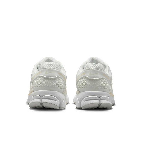 Кроссовки Nike Zoom Vomero 5
