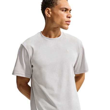 Футболка Nike Primary Dri-FIT Short-Sleeve Versatile Top