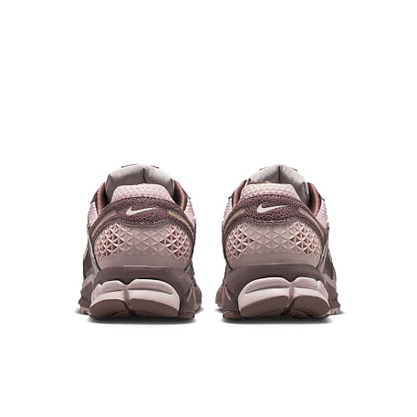 Кроссовки Nike Zoom Vomero 5