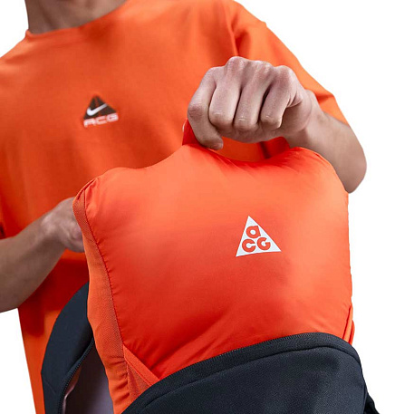 Куртка Nike ACG "Lava Flow"