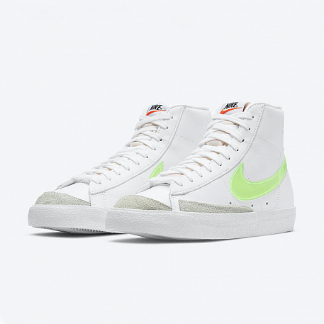 nike blazer mid 77 ess