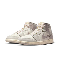 Кроссовки Air Jordan 1 Mid SE